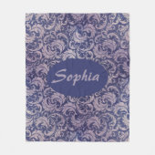 Elegantes, Vintages Lila Damask-Muster Fleecedecke (Vorderseite)