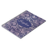 Elegantes, Vintages Lila Damask-Muster Notizblock (Linke Seite)