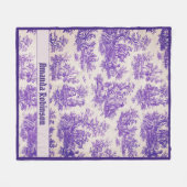Elegantes Vintages lila Jouy Monogramm Fleecedecke (Vorderseite (Horizontal))