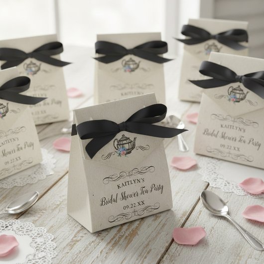 Elegantes Vintages Tea Party | BRAUTPARTY Geschenkschachtel