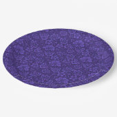 Elegantes violettes Vintage-Damaskmuster Pappteller (Schrägansicht)