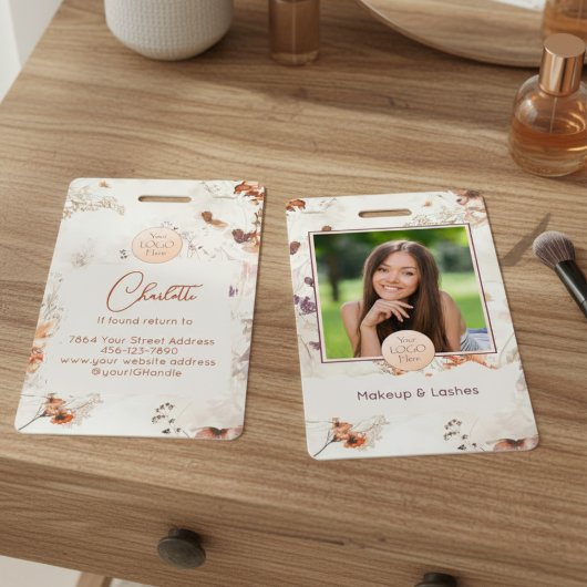 Elegantes Wasserfarbe-Script-Logo Foto Make-up Ausweis
