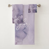 Elegantes Wasserfarben Lila Name Badetuch Badhandtuch Set (Insitu)