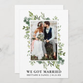 Elegantes Watercolor Grünes Foto Wir Got Verheirat Ankündigung (Vorne/Hinten)