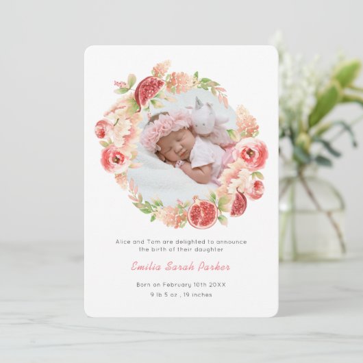 Elegantes Watercolor Rosa Rosenblumen Foto Geburt Ankündigung (Stehend Vorderseite)
