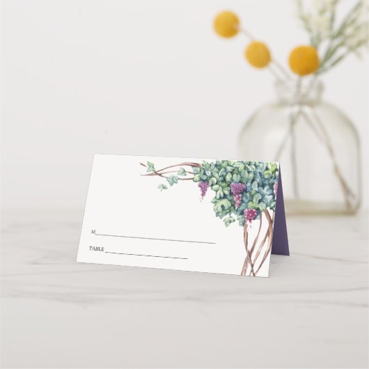 Elegantes Watercolor Script Grapevine Wedding Platzkarte (Rückseite)