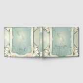 Elegantes, weiches, grünes Blumendesign. Gästebuch (Voll)