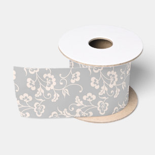 Elegantes weiches rosa botanisches Blumenmuster Satinband