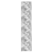 Elegantes Weihnachts-Silberschneeflockenmuster Kurzer Tischläufer (Vorderseite)