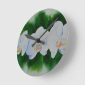 Elegantes, weißes Aquarell-Orchideenbild Runde Wanduhr (Winkel)