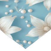 Elegantes weißes Blumenmuster mit Perlen Tischdecke (Schrägansicht)