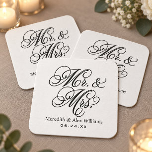 Elegantes weißes Hochzeitsmonogramm für Mr und Mrs Rechteckiger Pappuntersetzer