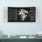 Elegantes Weißes Orientales Lilies Feiern des Lebe Banner (Messe)