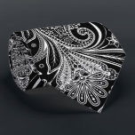Elegantes weißes Paisley auf schwarzem Hintergrund Krawatte<br><div class="desc">Elegantes,  Vintages Blumenpaisley nahtloses Muster über schwarze Hintergrundfarbe,  das Sie ändern können.</div>