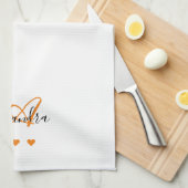 Elegantes weißes Safran-Script-Monogramm Geschirrtuch (Viertel Falte)