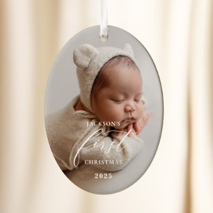 Elegantes weißes Skript Baby erstes Weihnachten Fo Keramik Ornament