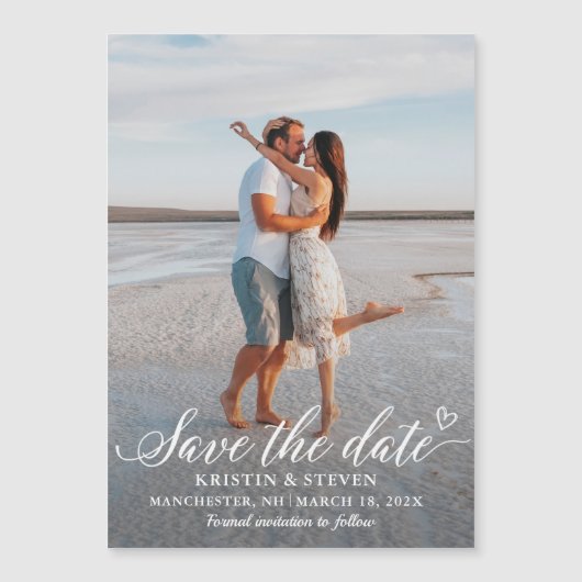 Elegantes, weißes Skript-Foto Speichern des Datums Magnetkarte (Vorderseite)