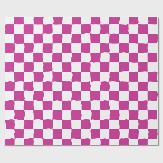 Elegantes White and Fuchsia Checkerboard Malerei Geschenkpapier (Flach)