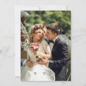 Elegantes White & Black Foto Einladung zur Hochzei (Rückseite)