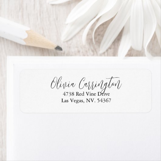 Elegantes White & Black Script Label (Insitu)