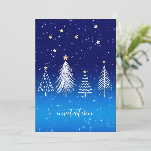 Elegantes White Christmas Tree Gold Stars Abendess Einladung (Stehend Vorderseite)
