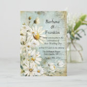 Elegantes White Daisy Foto QR Code Wedding Einladung (Stehend Vorderseite)