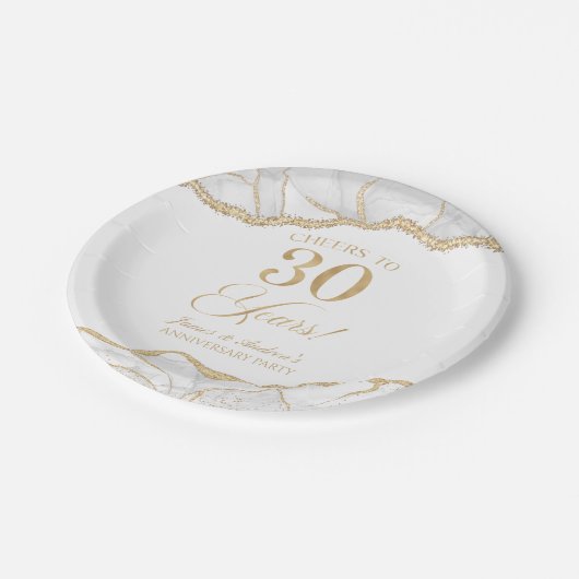 Elegantes White Gold Agate 30-jähriges Party Pappteller (Schrägansicht)