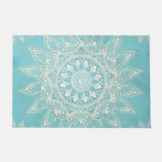 Elegantes White Gold Mandala Sky Blue Design Fußmatte (Vorderseite)