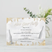 Elegantes White & Gold Silvester Party Einladung (Stehend Vorderseite)