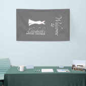 Elegantes White Gown on Gray - Stilvolles Brautpar Banner (Messeveranstaltung)