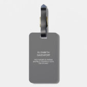 Elegantes White Gown on Gray - Stilvolles, einfach Gepäckanhänger (Rückseite vertikal)