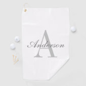 Elegantes White & Gray Monogramm Golfhandtuch (Insitu)