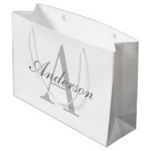 Elegantes White & Gray Monogramm Große Geschenktüte (Rückseite Schrägansicht)