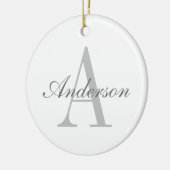 Elegantes White & Gray Monogramm Keramik Ornament (Links)