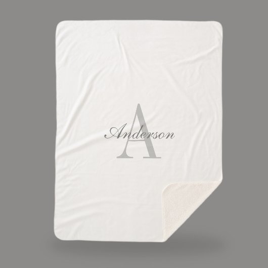 Elegantes White & Gray Monogramm Sherpadecke