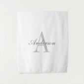 Elegantes White & Gray Monogramm Wandteppich (Vorderseite)