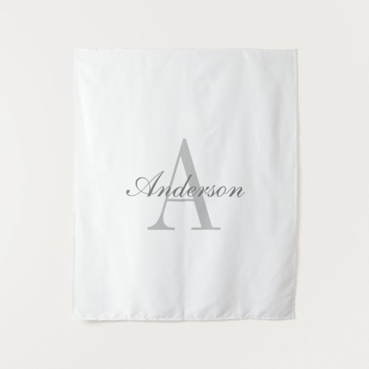 Elegantes White & Gray Monogramm Wandteppich (Vorderseite)