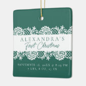 Elegantes White Lace Baby's First Christmas Foto Keramikornament (Links)