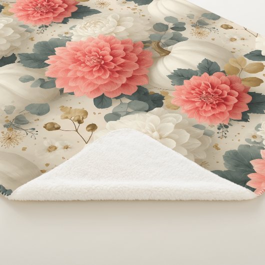 Elegantes White Pumpkin und Dahlia Fall Design Sherpadecke (3/4)