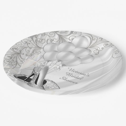 Elegantes White Satin Silver Shoe Brautparty Pappteller (Schrägansicht)