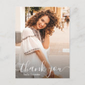 Elegantes White Script Dankeschön Foto Abschluss Postkarte (Vorderseite)