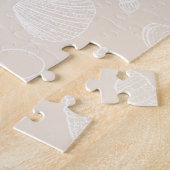 Elegantes White Seashells Beige Muster Puzzle (Seite)