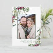 Elegantes Winter Greenery Weihnachts-Foto Feiertagskarte (Stehend Vorderseite)