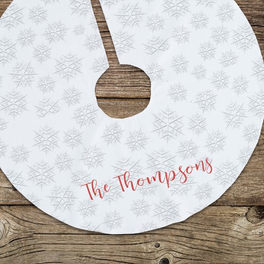 Elegantes Winter Silver Snowflake Weißes Muster Polyester Weihnachtsbaumdecke