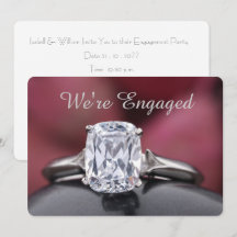 Elegantes „Wir sind verlobt“-Diamantring-Fotodesig
