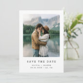 Elegantes zeitloses Minimal Wedding Lakeside Foto Save The Date (Stehend Vorderseite)
