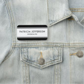 Elegantes, zeitloses Monochrom: Klassisches Schwar Namensschild (Beispiel)