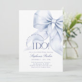 Eleganties Blue Bow Brautparty Einladung (Stehend Vorderseite)