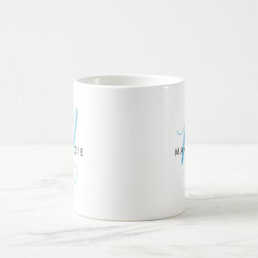 Eleganto Modern Sky Blue Script Monogram Kaffeetasse (Mittel)