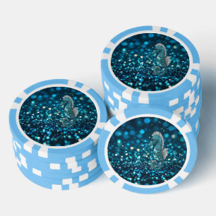 Eleganz in Motion: Aqua Seepferd über Aqua Bokeh Pokerchips